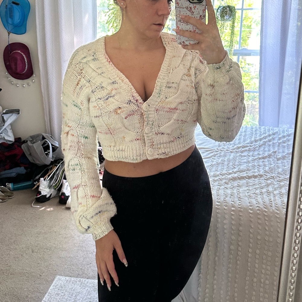 Kimchi Blue Cropped sweater